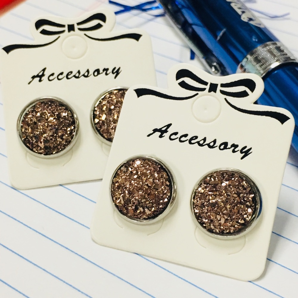 🌻3 for $20🌻 Champagne Dream Druzy Studs